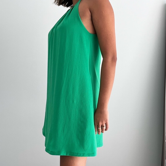 ✅ SALE NWOT TCEC Green Halter Neck Pleated Mini Dress with Pockets - Picture 8 of 10